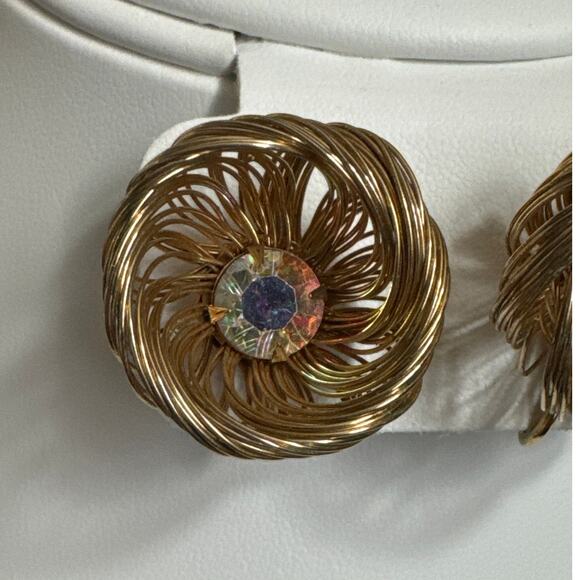 Vintage Stamped SAC Earrings Clip On wire with gemstone in the middle - Picture 6 of 15